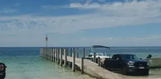 13χρονος στην Αυστραλία κολύμπησε 4 χιλιόμετρα σε θάλασσα για να σώσει τη μητέρα και τα αδέλφια του 13xronos australia