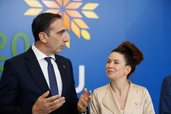 Υπουργός Εσωτερικών – Προεδρείο τ