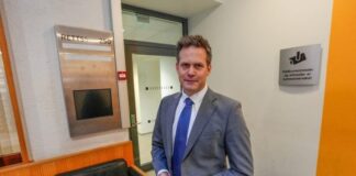 Σκάνδαλο στη Νορβηγική βασιλική οικογένεια: Στη φυλακή ο γιος της πριγκίπισσας διαδόχου, λίγο πριν την δίκη του για βιασμούς NORWAY ROYALS 696x464