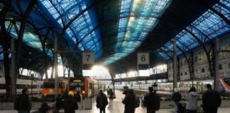 Παρέλυσαν οι δημόσιες συγκοινωνίες στην Γερμανία εξαιτίας απεργίας Cache 500x500 9723323