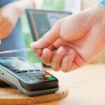 Στροφή Κυπρίων στις ψηφιακές συναλλαγές – Δεύτερη στην ευρωζώνη η Κύπρος στη χρήση καρτών πληρωμών Kartes plirwmi