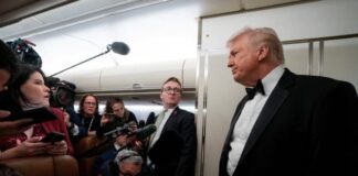 Τραμπ: Μιλάμε με το Ιράν, ελπίζουμε να προτείνει κάτι αποδεκτό Tramp air force