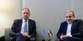 Αραγτσί προς Γεραπετρίτη: «Να διευρύνουμε τη συνεργασία μεταξύ Τεχεράνης και Αθήνας»