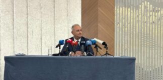 Αβέρωφ: «Δεν κατεβαίνω υποψήφιος για υποψήφιος-Χαίρομαι που ο Κρις Παναγιώτου επιβεβαιώνει το δείπνο» – Αιχμές για ΔΗΣΥ και μήνυμα για το Κυπριακό