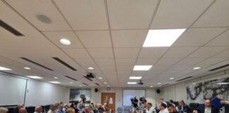 Η Βουλή ζητά λύση για τους 12 οικίσκους σε Μαρί και Ζύγι, στην Επιτροπή Προσφύγων καλείται ο ΥΠΕΣ