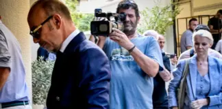 Η έρευνα για τον θάνατο Μαζωνάκη στρέφεται στους διάσημους πελάτες του ιατρείου στην Καρνεάδου – Οι συναλλαγές του ζεύγους