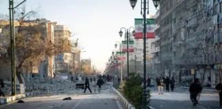 Τραμπ: «Μεγάλη απόφαση» για νέα πλήγματα στο Ιράν – «Θέλω να τους εξοντώσω ή όχι;»