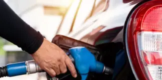 Τι ανακοινώνει η ελληνική κυβέρνηση για diesel κίνησης και αμόλυβδη