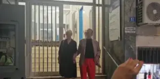 Υπόθεση Μαζωνάκη: Έρευνα για ποσό «αρκετών εκατομμυρίων ευρώ» σε ευρωπαϊκή τράπεζα που φέρονται να συνδέονται με τους γιατρούς της Καρνεάδου
