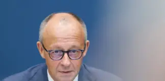 Γερμανία: Τρίζει επικίνδυνα η καρέκλα του Μερτς – Οριακό προβάδισμα του SPD έναντι του AfD στο Μεκλεμβούργο-Πομερανία