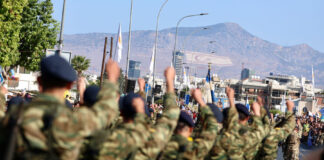 1η Οκτωβρίου: Παρουσία αξιωματούχων από Ελλάδα, Ηνωμένο Βασίλειο, Αίγυπτο, Γαλλία και ΗΠΑ η παρέλαση στη Λευκωσία