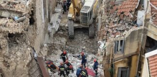 Έκρηξη στην Πλάκα: Το πιστοποιητικό του 2026, ο αγωγός των ’90s και ο «μοιραίος» σπινθήρας – Τι ψάχνουν οι Αρχές
