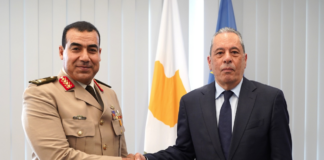 Διμερής συνεργασία, ασφάλεια, στη συνάντηση ΥΠΑΜ-Αρχηγού Συνοριοφυλακής Αιγύπτου