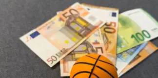 Έρευνα για στημένους αγώνες στο ελληνικό μπάσκετ: 820.000 ευρώ σε σπίτι διαιτητή