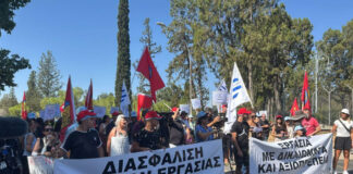 Δεν κάνουν πίσω οι εκπαιδευτικοί για το το σύστημα διορισμών – Πάνε έξω από το Προεδρικό