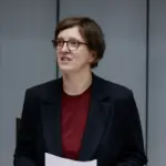 Γερμανία: H αριστερή βουλευτής Χέντρικε Κλάιν, νέα πρόεδρος της Βουλής του Βερολίνου
