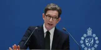 Βρετανικές μυστικές υπηρεσίες: Το Ιράν και η Ρωσία εντείνουν τις υβριδικές επιχειρήσεις στη χώρα