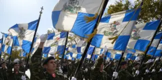 Θεσσαλονίκη: H μεγαλειώδης στρατιωτική παρέλαση – Η «Ασπίδα του Αχιλλέα», ο «Κίμων» και το F-16 «Ζευς» (φωτογραφίες, βίντεο)