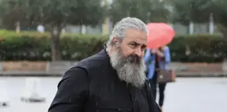 Δίκη για τα Τέμπη: Συγκλονίζει ο πατέρας του Κυπριανού – «Για μένα το σώμα δεν χωρίζεται από την ψυχή»
