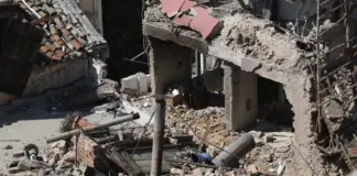Για ανθρωποκτονία με ενδεχόμενο δόλο κατηγορούνται οι τρεις συλληφθέντες για την έκρηξη με τους έξι νεκρούς στην Πλάκα