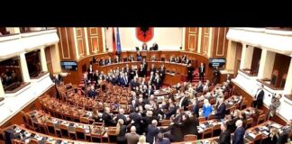 Αλβανία: Στο πειθαρχικό οι βουλευτές μετά τα επεισόδια στην ολομέλεια