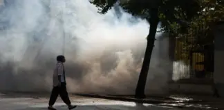 Τα Τίρανα φλέγονται: Γιατί ξεσηκώθηκαν οι φοιτητές (και) στην Αλβανία (ΒΙΝΤΕΟ-ΦΩΤΟ)