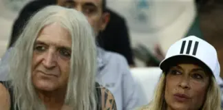 Νέο επεισόδιο στη διαμάχη Βίσση – Καρβέλα: Σε αποκλειστική διαχείριση των τραγουδιών του προχωρά ο συνθέτης